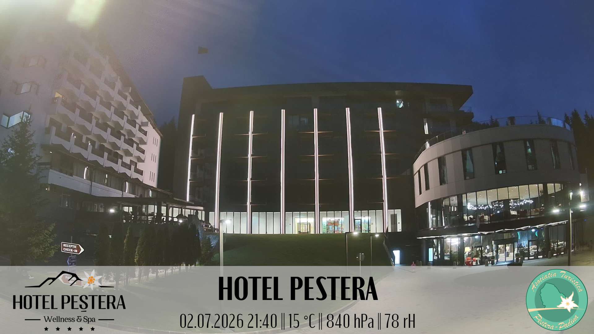 Imagine live Hotel Peștera, Hotel Peștera, Munții Bucegi