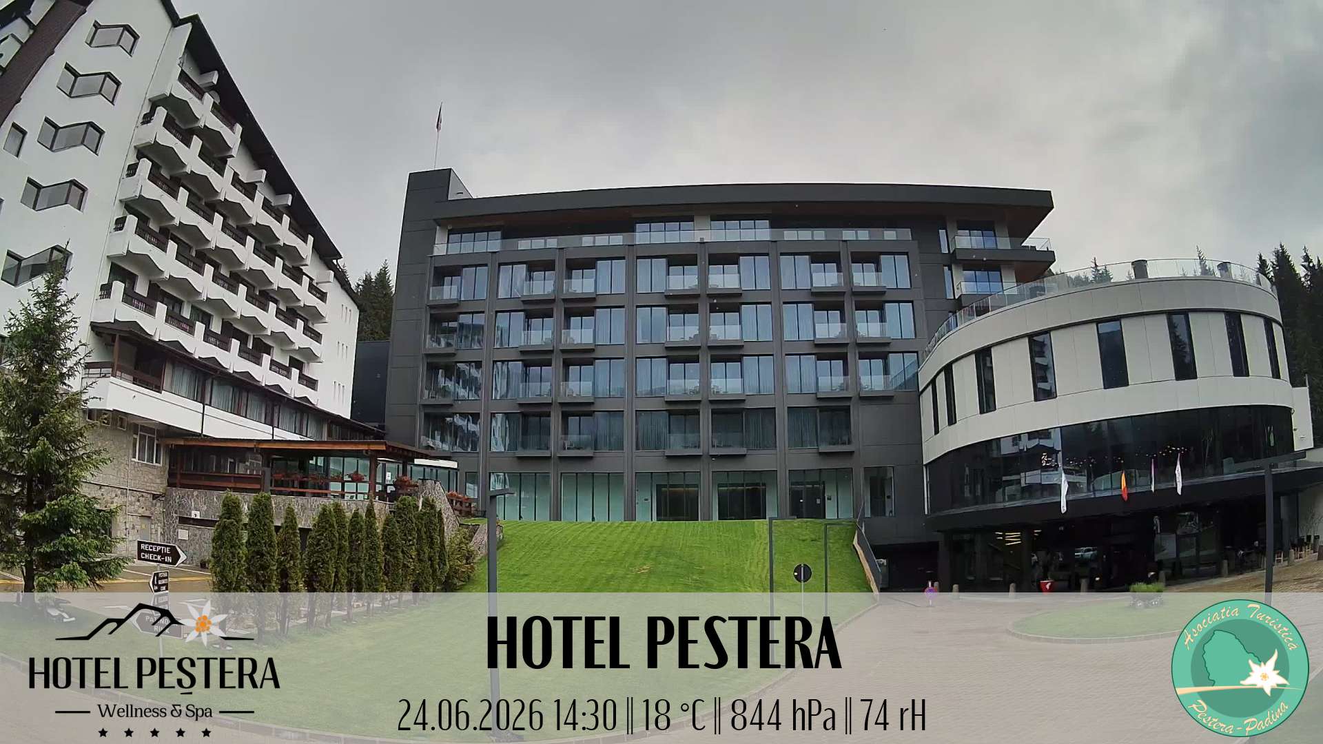 Imagine live Hotel Peștera, Hotel Peștera, Munții Bucegi