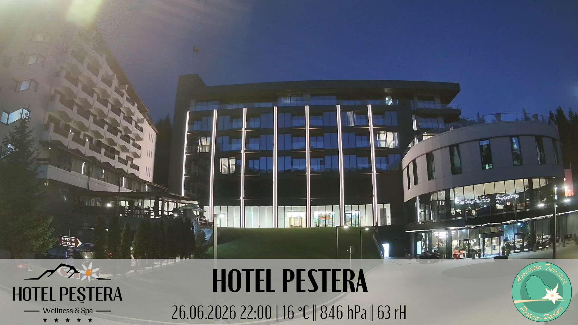Imagine live Hotel Peștera, Hotel Peștera, Munții Bucegi