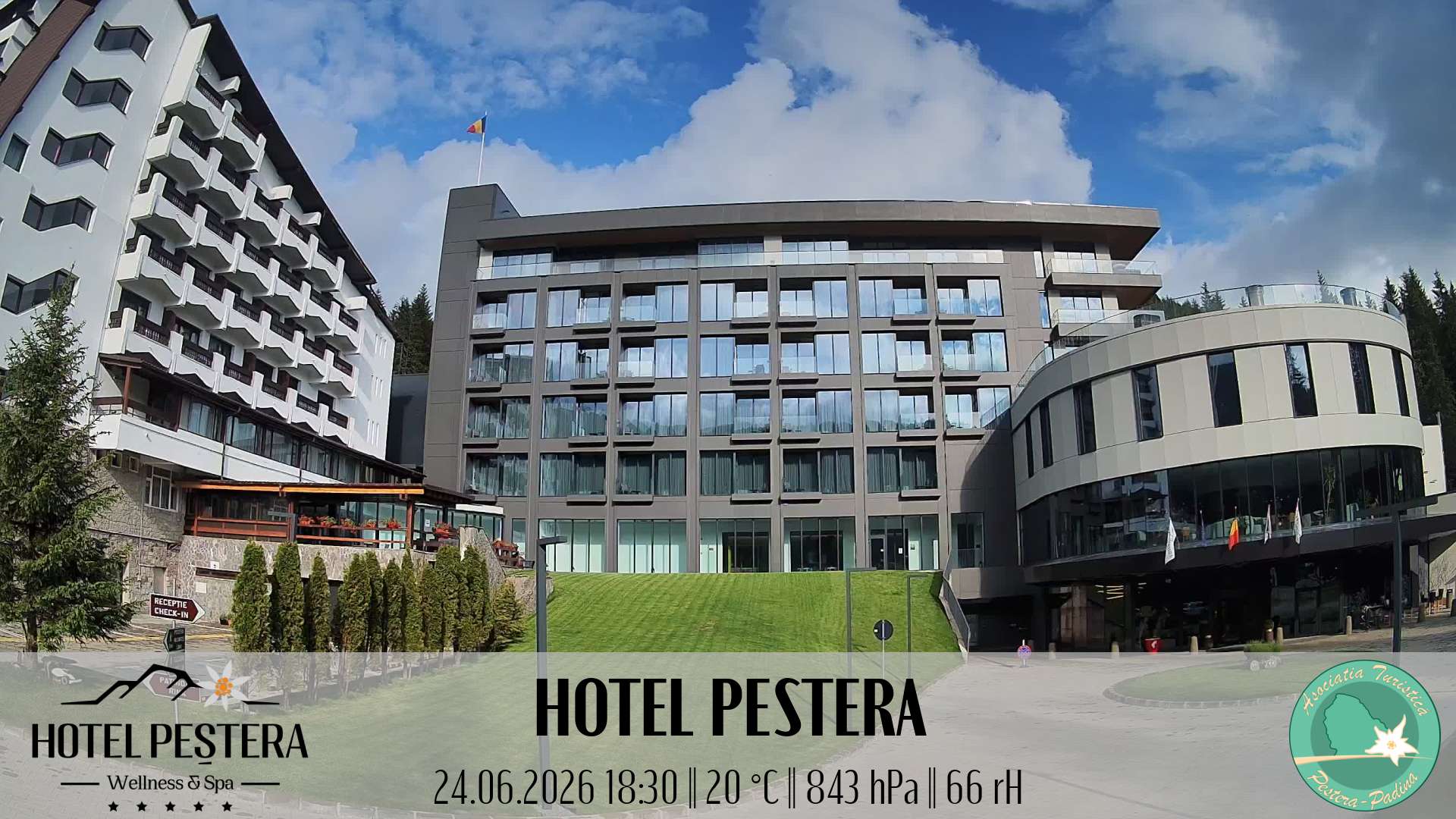 Imagine live Hotel Peștera, Hotel Peștera, Munții Bucegi