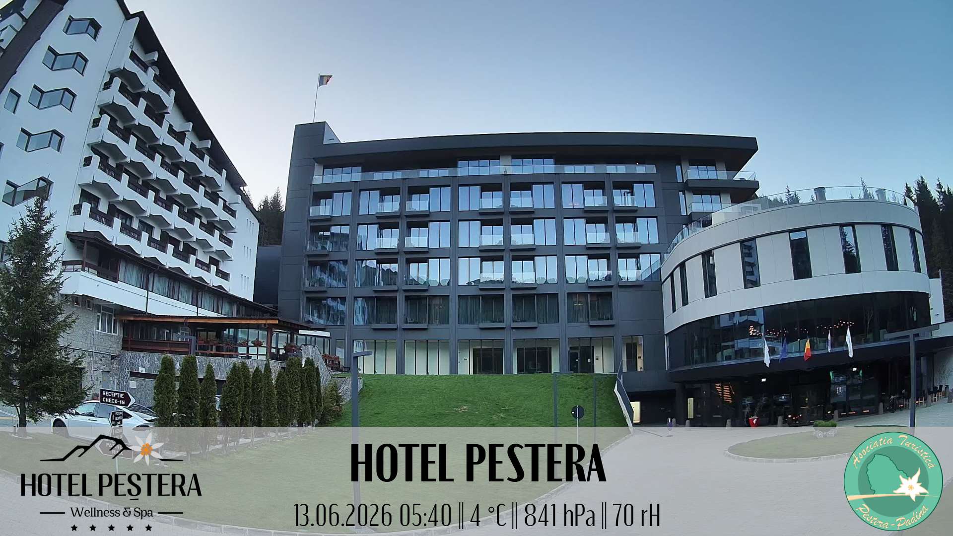 Imagine live Hotel Peștera, Hotel Peștera, Munții Bucegi