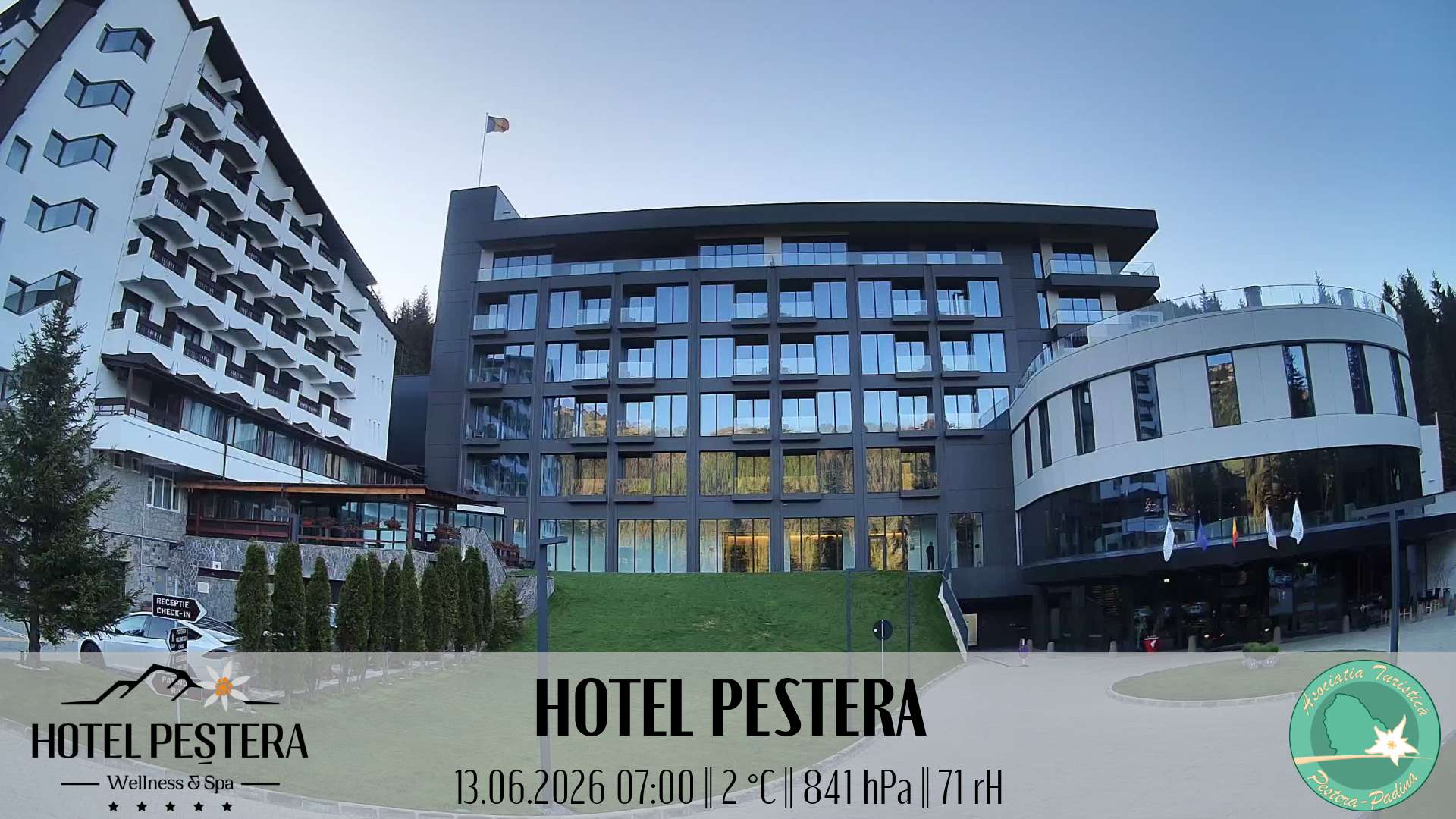 Imagine live Hotel Peștera, Hotel Peștera, Munții Bucegi