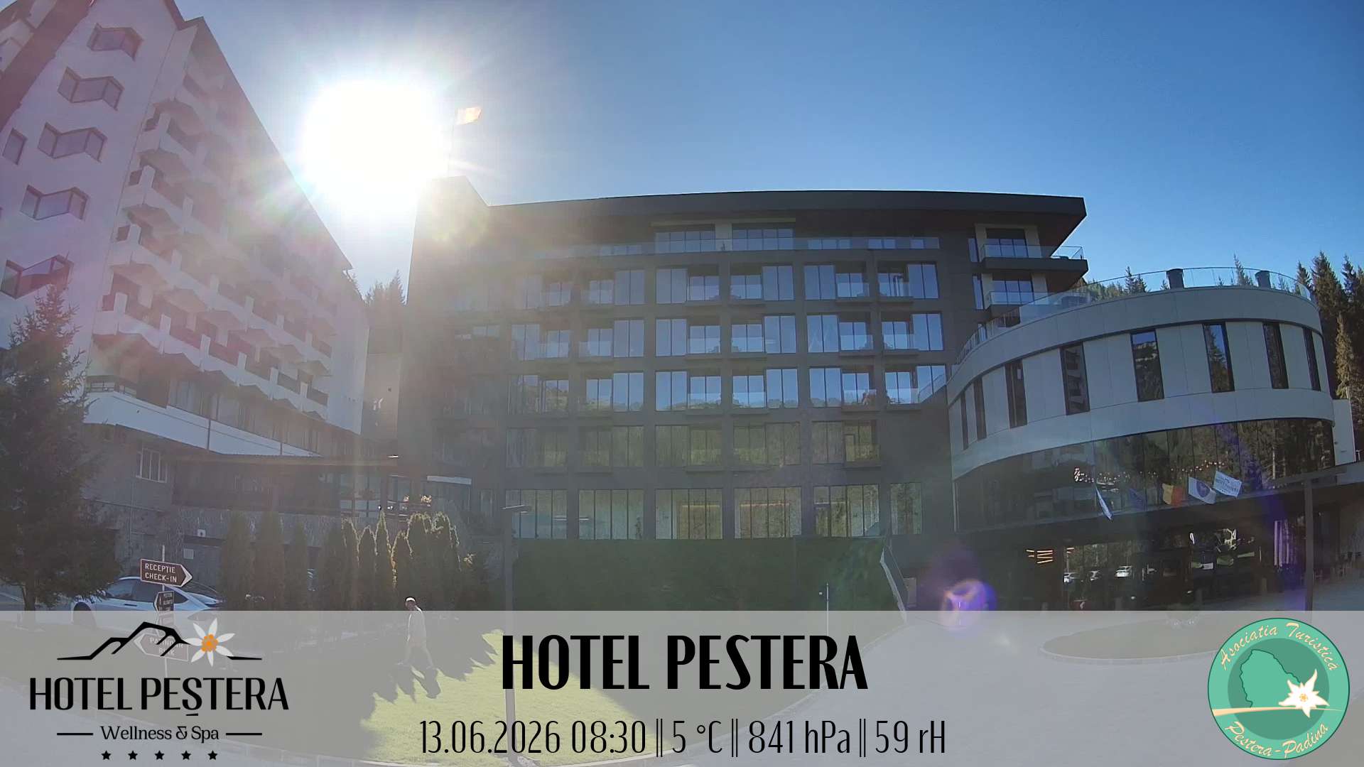 Imagine live Hotel Peștera, Hotel Peștera, Munții Bucegi
