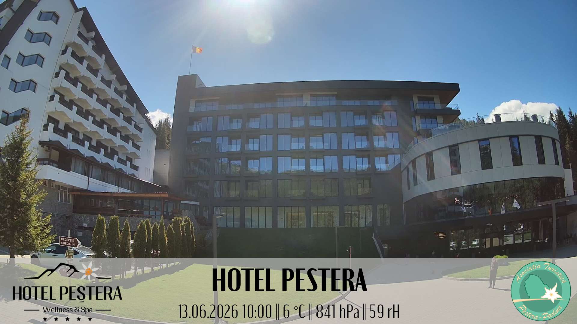 Imagine live Hotel Peștera, Hotel Peștera, Munții Bucegi