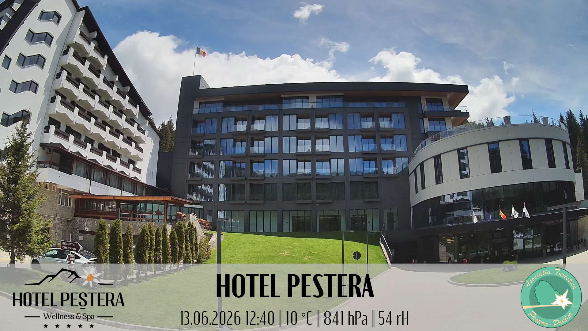 Imagine live Hotel Peștera, Hotel Peștera, Munții Bucegi