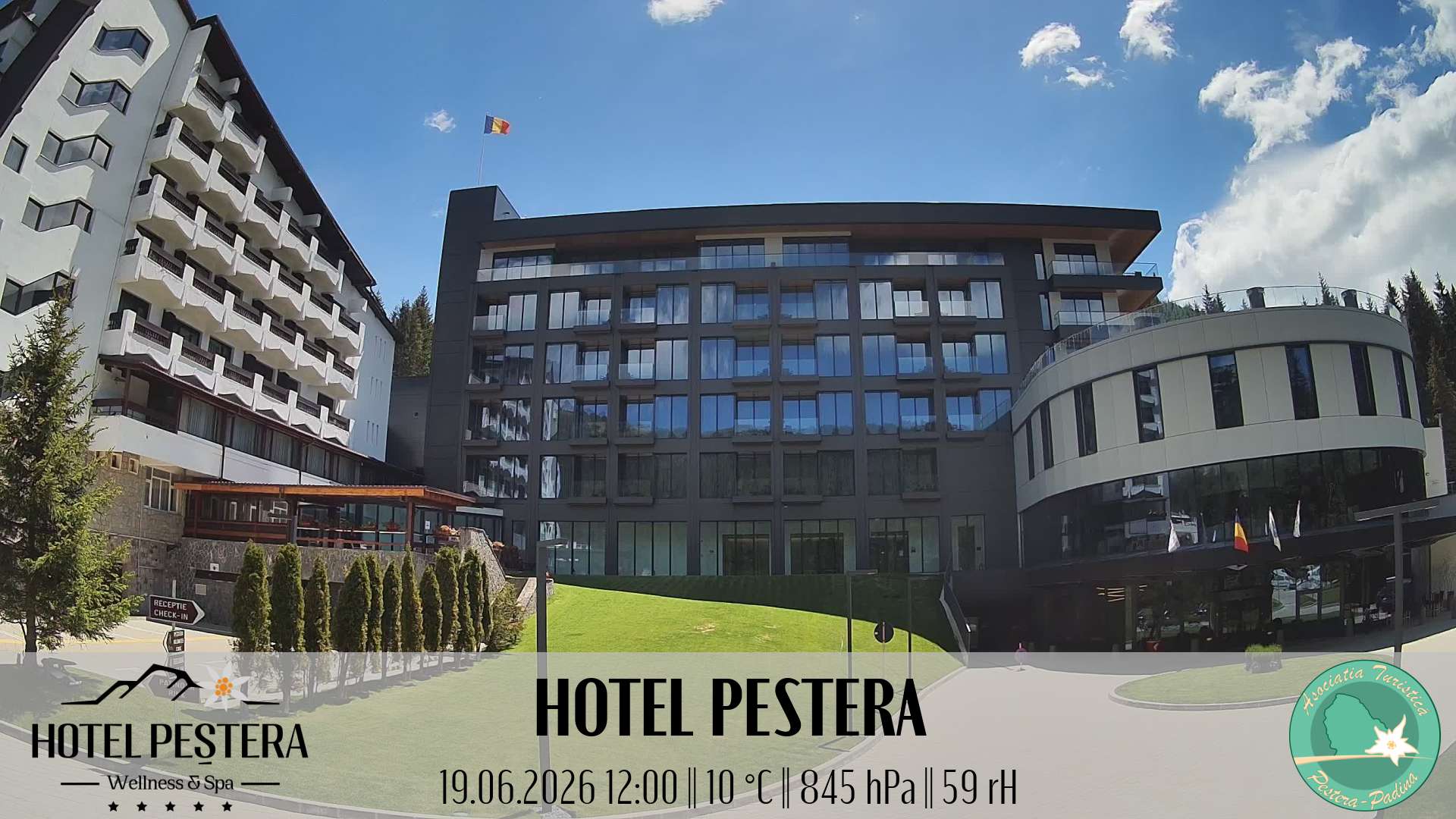 Imagine live Hotel Peștera, Hotel Peștera, Munții Bucegi