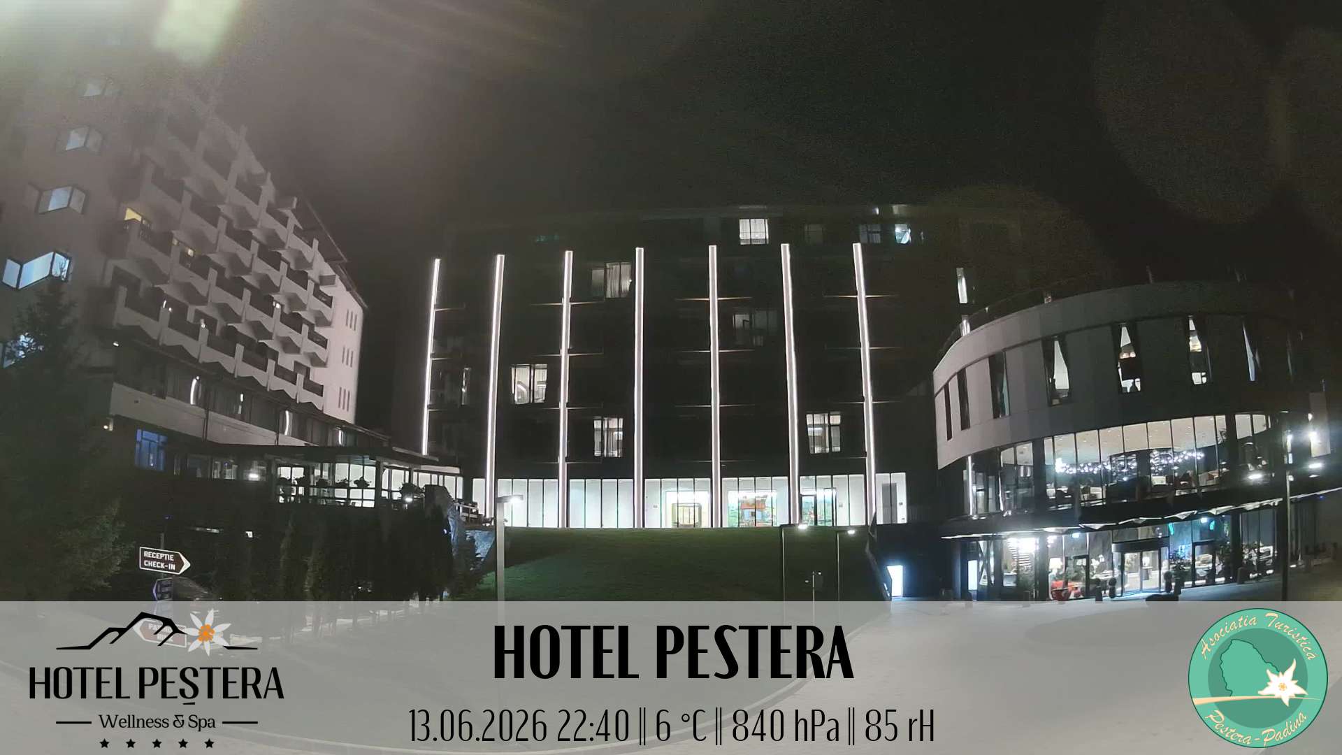 Imagine live Hotel Peștera, Hotel Peștera, Munții Bucegi