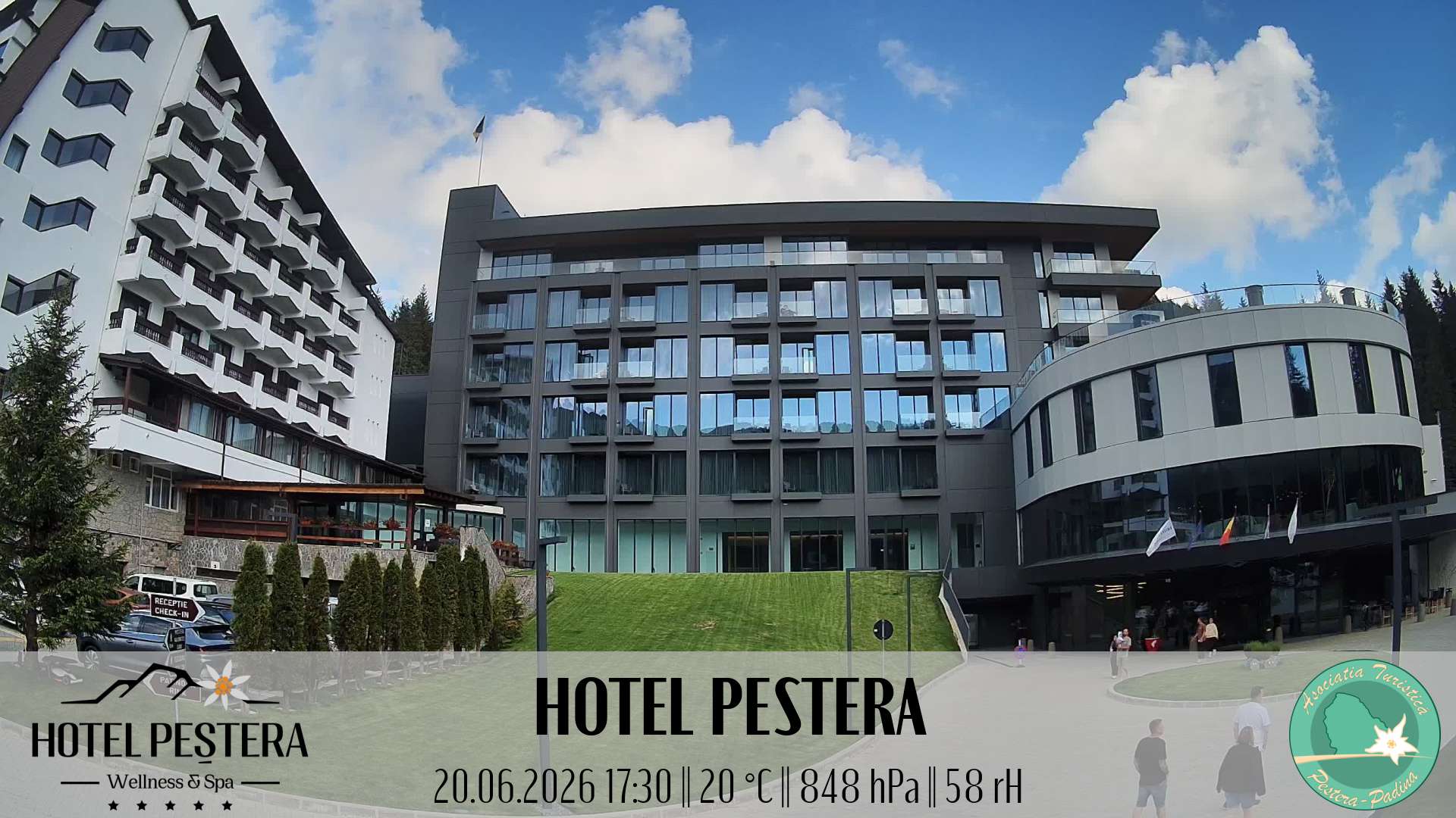 Imagine live Hotel Peștera, Hotel Peștera, Munții Bucegi