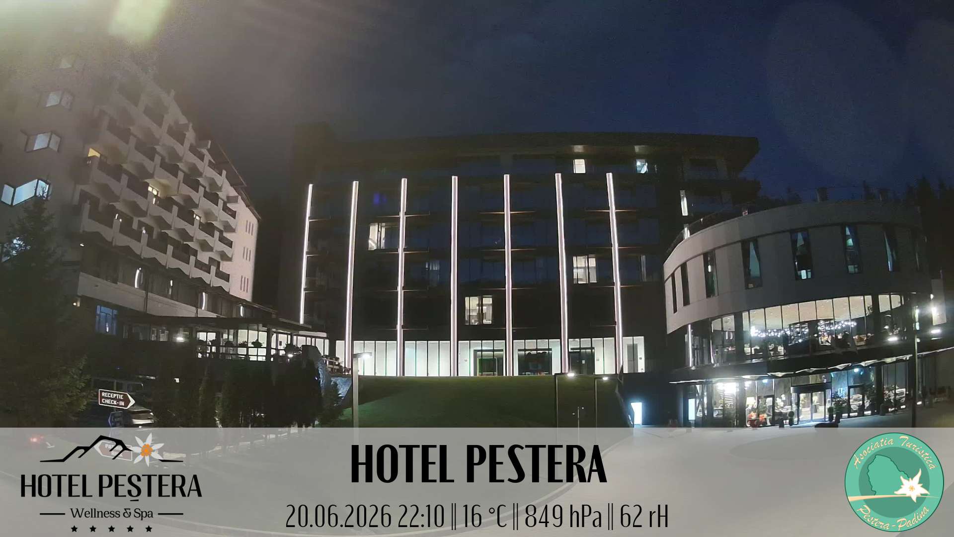 Imagine live Hotel Peștera, Hotel Peștera, Munții Bucegi