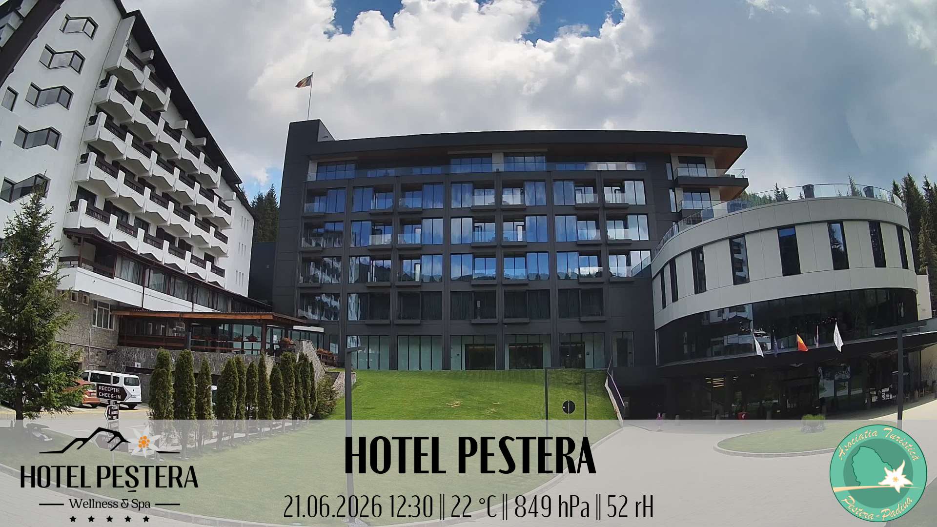 Imagine live Hotel Peștera, Hotel Peștera, Munții Bucegi