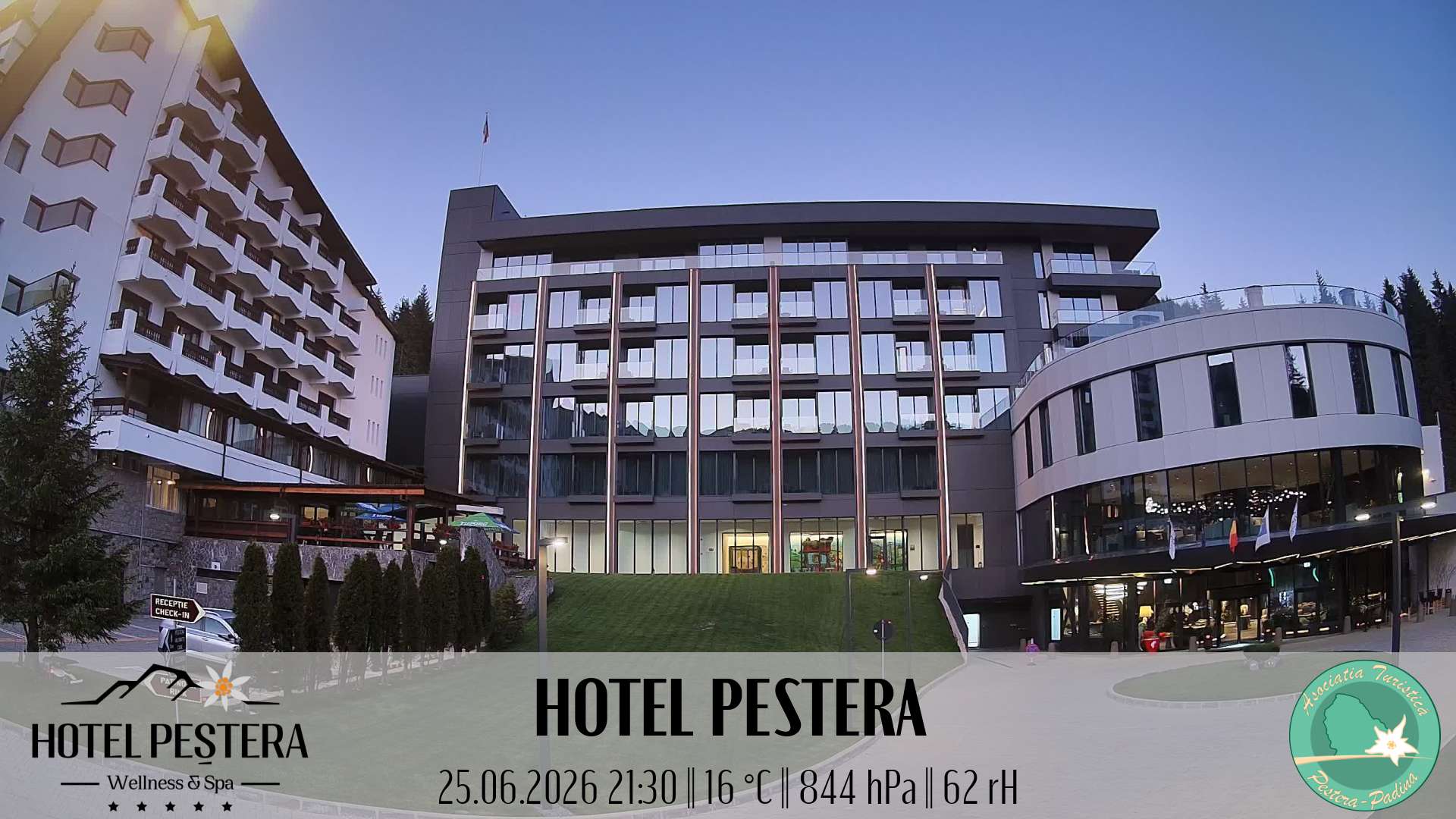 Imagine live Hotel Peștera, Hotel Peștera, Munții Bucegi