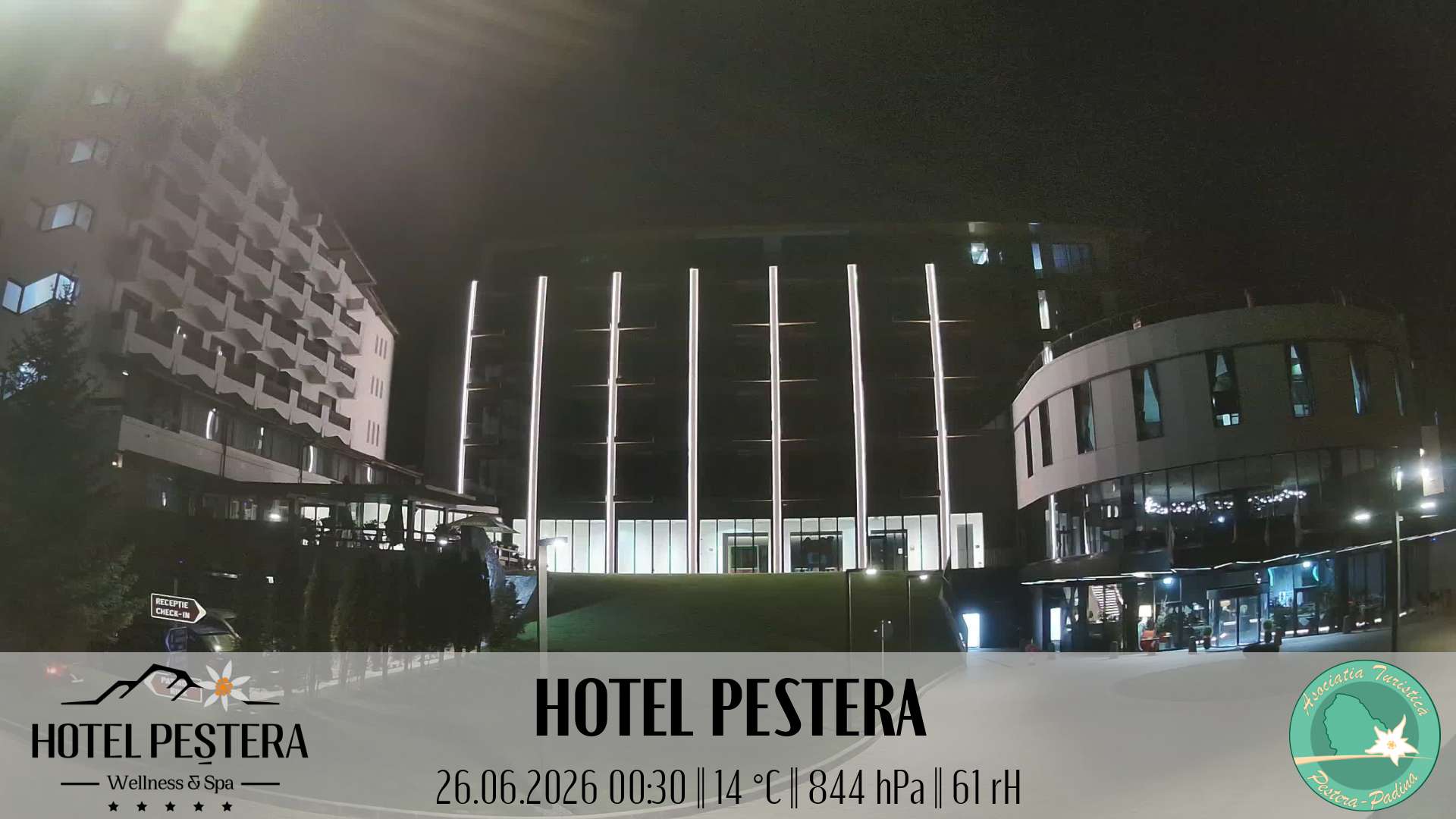 Imagine live Hotel Peștera, Hotel Peștera, Munții Bucegi