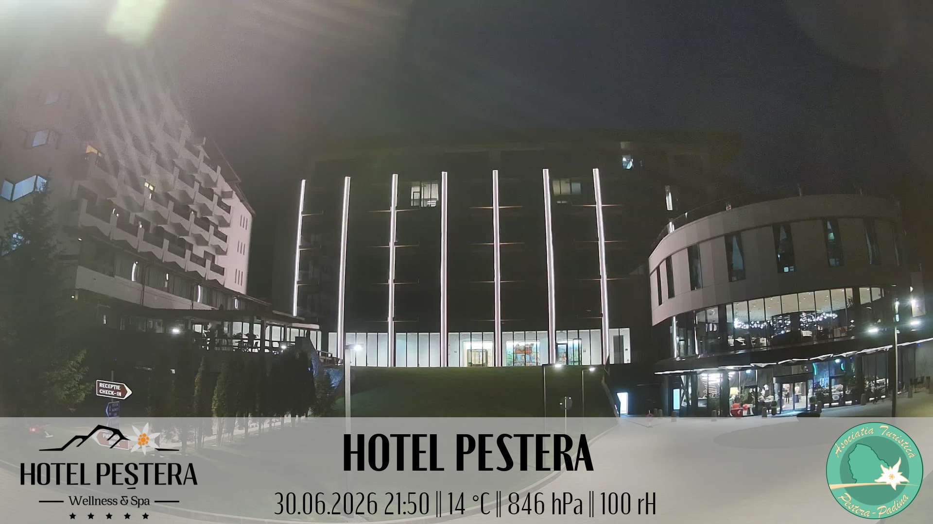 Imagine live Hotel Peștera, Hotel Peștera, Munții Bucegi