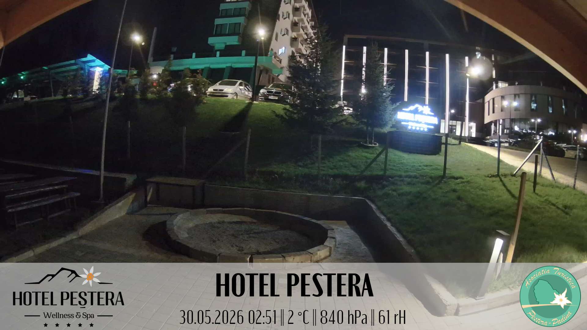 Imagine live Camera 2 — Hotel Peștera, Munții Bucegi
