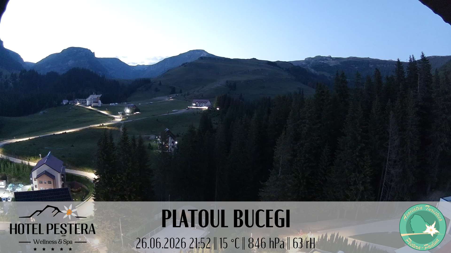 Imagine live Platoul Bucegi, Hotel Peștera, Munții Bucegi