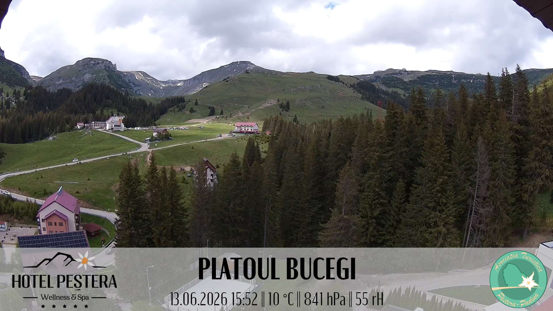 Imagine live Platoul Bucegi, Hotel Peștera, Munții Bucegi