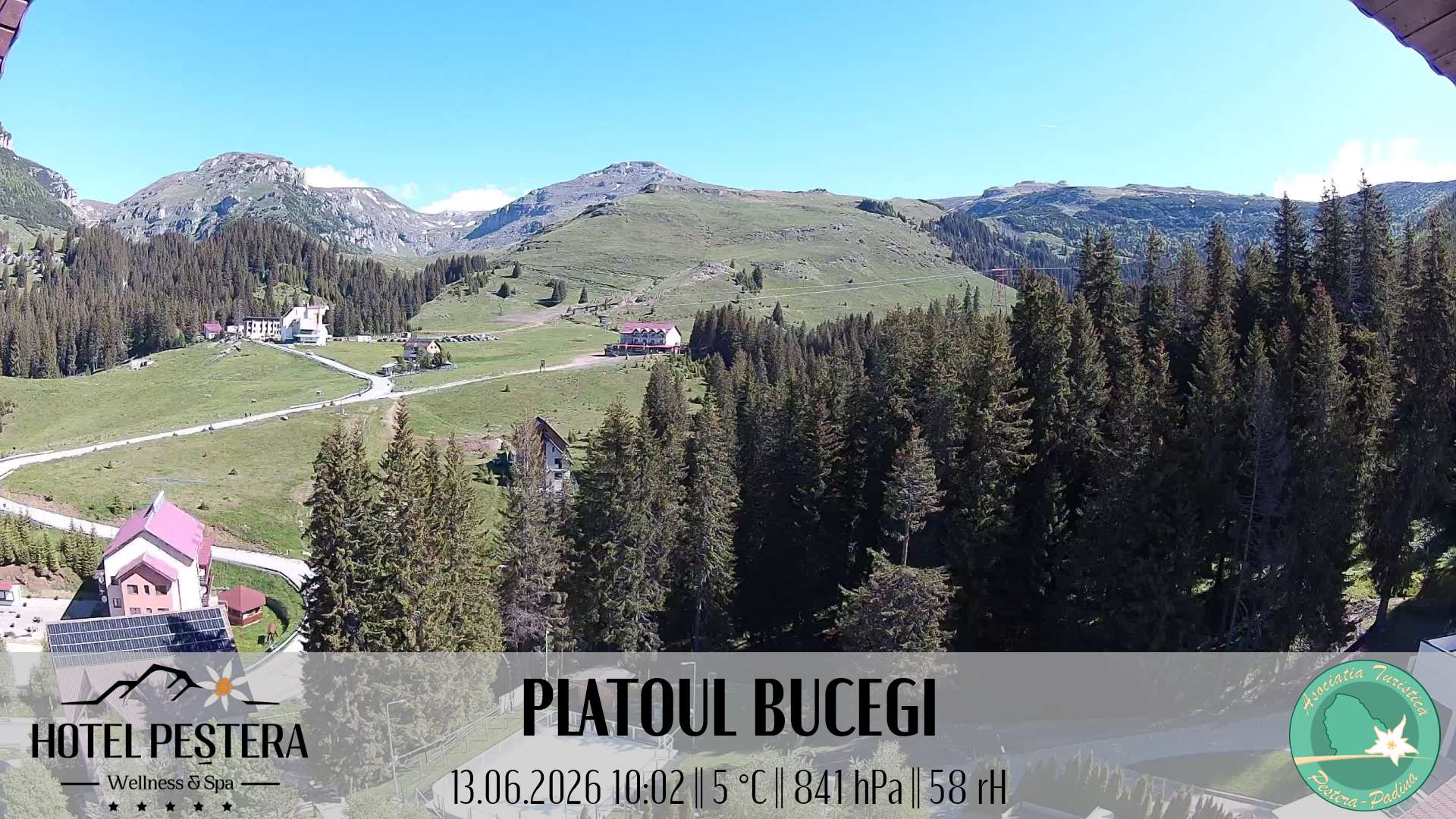 Imagine live Platoul Bucegi, Hotel Peștera, Munții Bucegi
