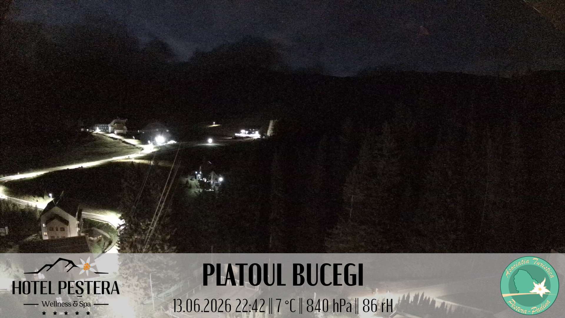 Imagine live Platoul Bucegi, Hotel Peștera, Munții Bucegi