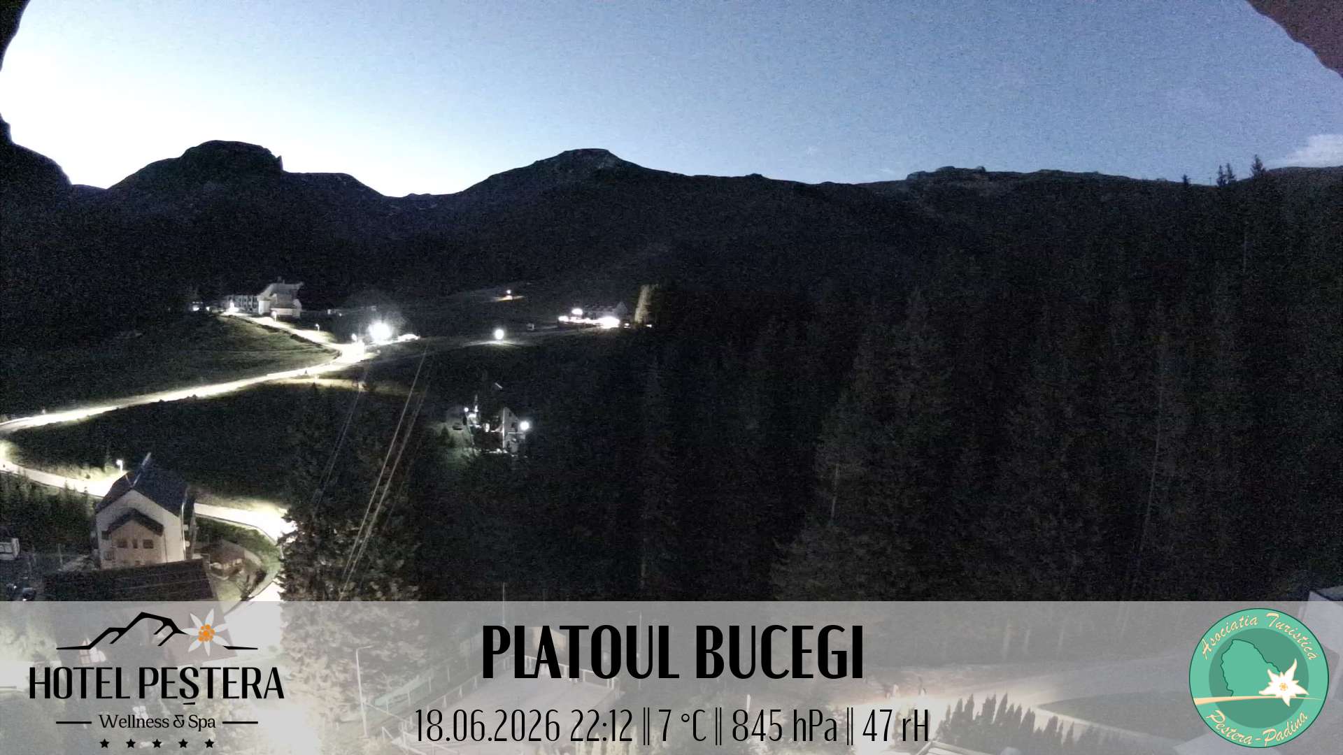 Imagine live Platoul Bucegi, Hotel Peștera, Munții Bucegi