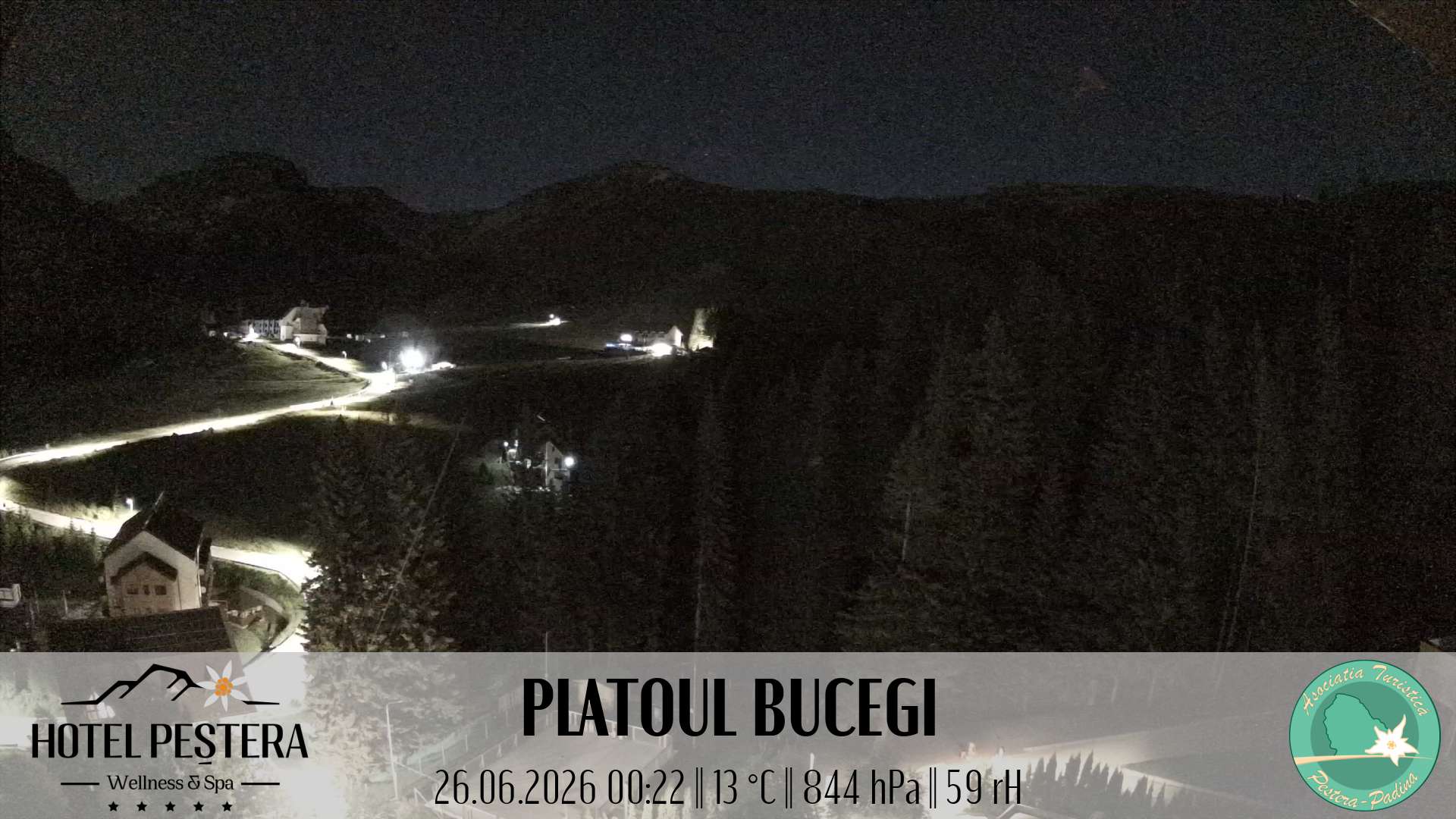 Imagine live Platoul Bucegi, Hotel Peștera, Munții Bucegi
