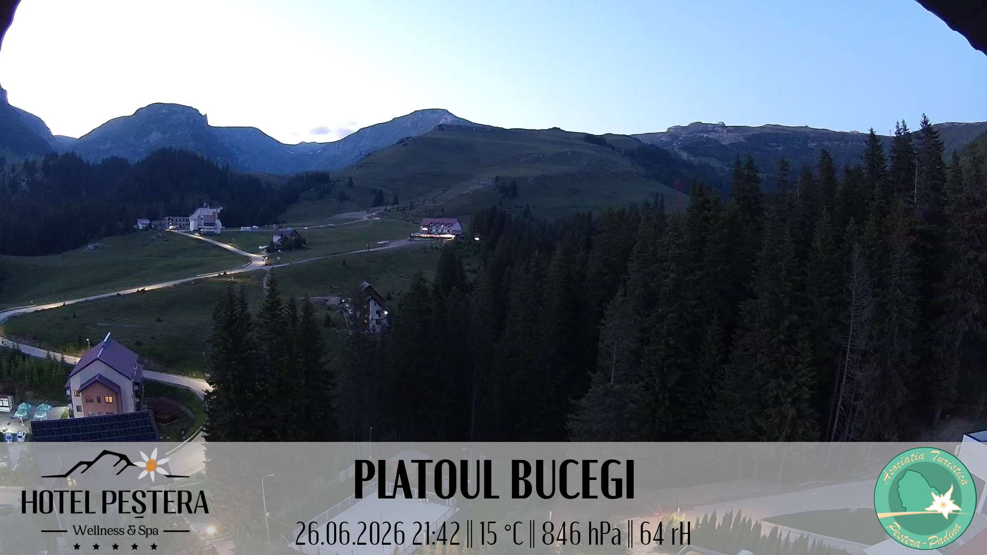 Imagine live Platoul Bucegi, Hotel Peștera, Munții Bucegi