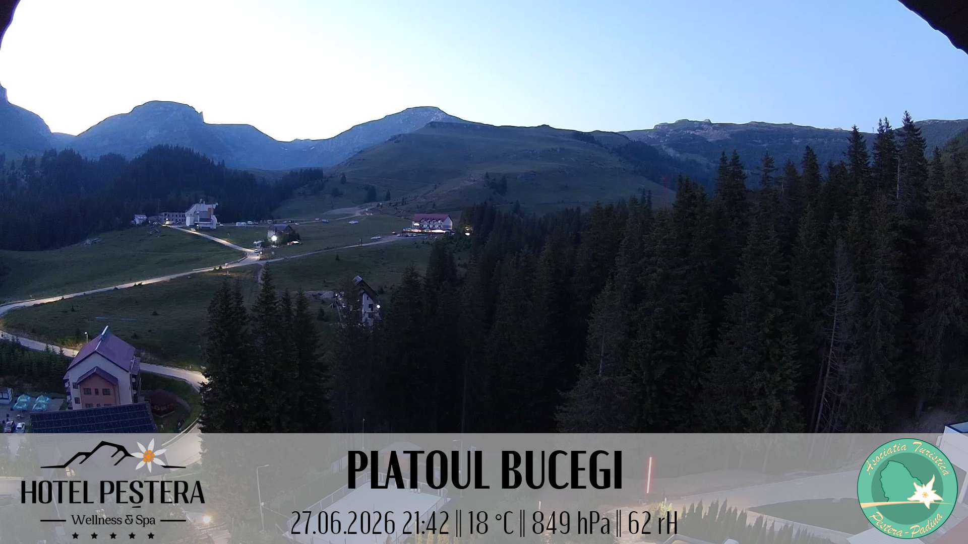 Imagine live Platoul Bucegi, Hotel Peștera, Munții Bucegi