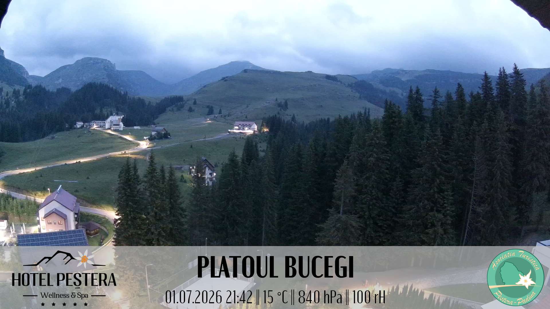 Imagine live Platoul Bucegi, Hotel Peștera, Munții Bucegi